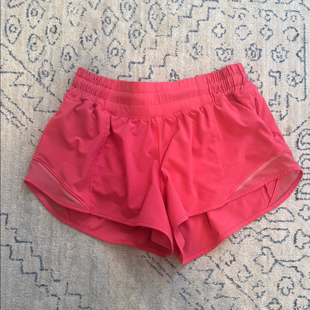 Lululemon Hotty Hot LR Glaze Pink 2.5 Size 4